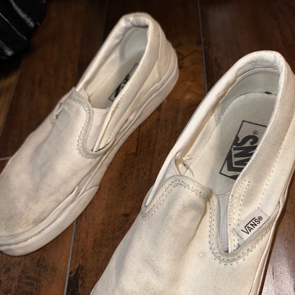 Vans - Picture 3 of 3